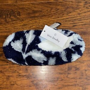 Vera Bradley NEW Cozy Life Slippers Frosted Lace Navy NWT Fuzzy Houseshoes